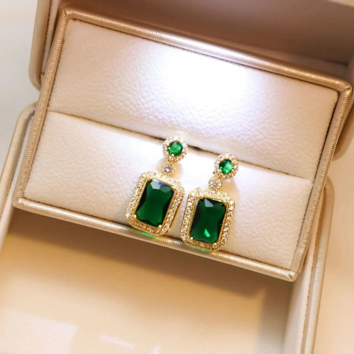 Titanium Steel 18K Gold Plated 
EMERALD THREE PIECE SET